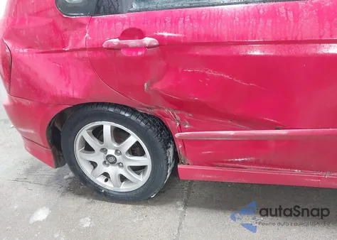 2005 Kia Spectra5 из США, поврежденный, VIN KNAFE161355117080